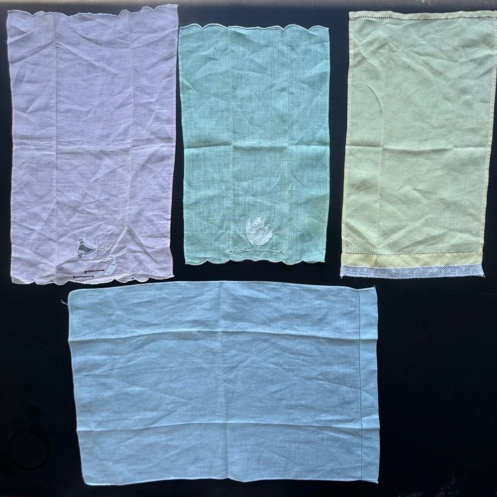 Vintage Pastel Linen Guest Towels Tea Napkins Scalloped Lace Set of 4